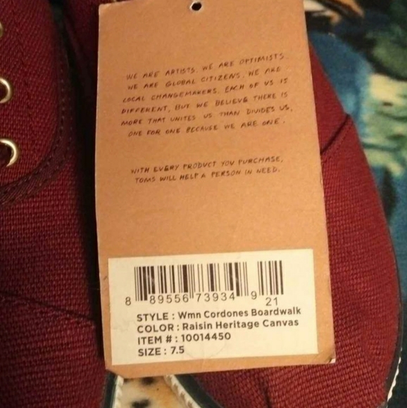 TOMS 2 pairs - Picture 3 of 6